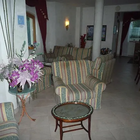 فندق Il Giardino Del Rio 3*