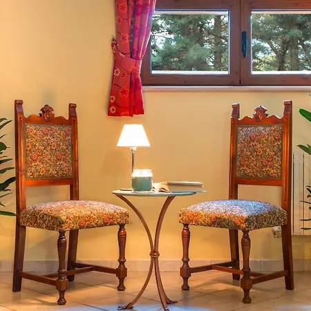 فندق Il Giardino Del Rio كاستل دي سانجرو