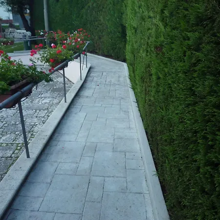 Il Giardino Del Rio Szálloda Castel di Sangro