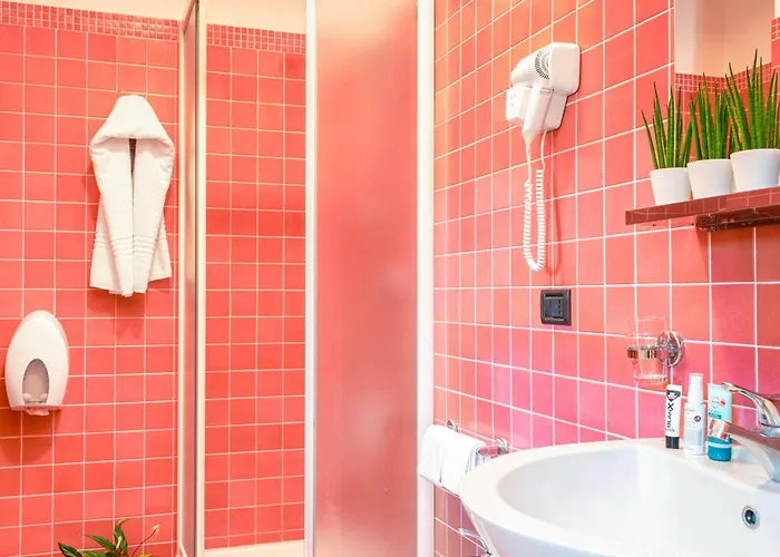 依尔凯花园德尔里奥酒店 3*