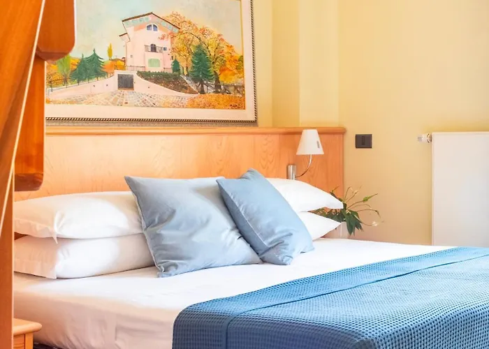 依尔凯花园德尔里奥酒店 酒店 桑格罗堡